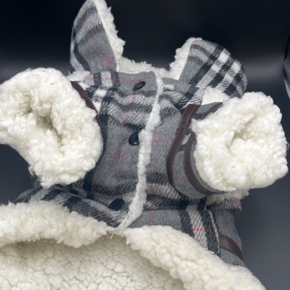Cozy Plaid Dog Coat:‎ Stylish Winter Wear for Your Furry Friend! - Picture 2 of 9